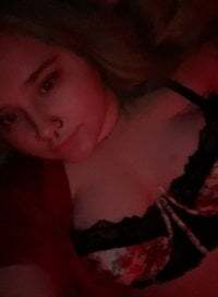 cheekychick420 avatar