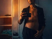 cosmicfrvr29 avatar