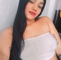 curvybrunnete avatar