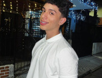 hot_summer_boy_ avatar