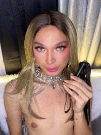 idealFuckGirl_xx avatar