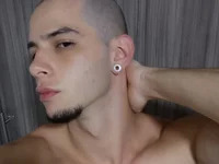 isaacblaze_ avatar