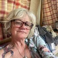 ladyboatlady avatar