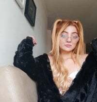 luciana_pink0 avatar