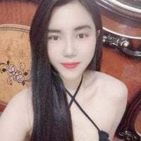 Lylyn Cam Model: Live Nude & Adult Sex Chat | Booble
