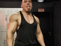 muscledad11 avatar