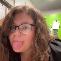 sexybee124 avatar