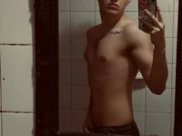 sexyredhead33 avatar