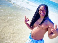 shepullsmydreads265 avatar