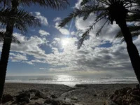 strangers2lovers avatar