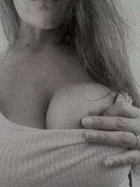 sweetcouple32 avatar