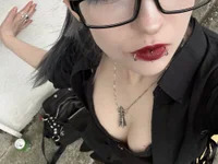 sweetlesbs avatar