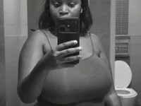 thickboobyslutt297 avatar