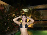 veronique_ avatar