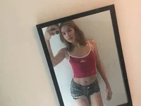 versatile_mia avatar