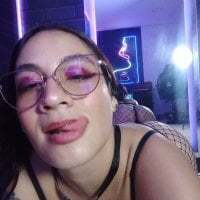 violett_collins_ avatar