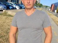 vorosrozsa avatar