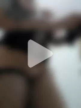 AdrienneLopes photo 11