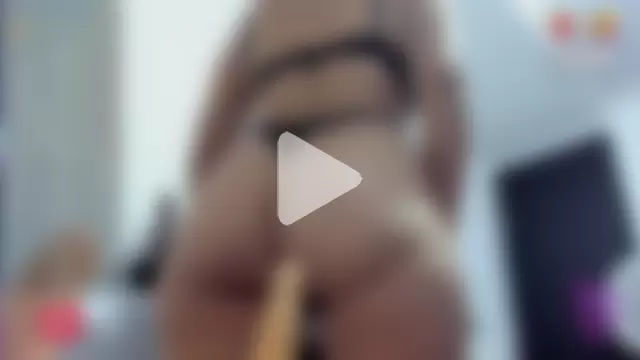 Alicia_Whitee photo 4