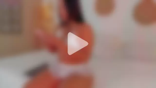 AliisonWells photo 3