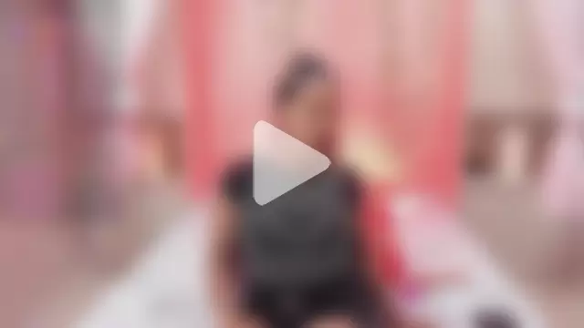 AllieBennet photo 14