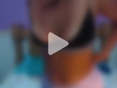 AmaliaAndAngely photo 5