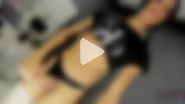 Amira_Ember photo 11