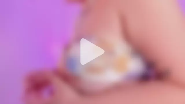 ArianaHilton_ photo 5