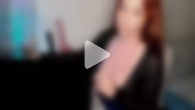 AustrianGirl99AtWork photo 4