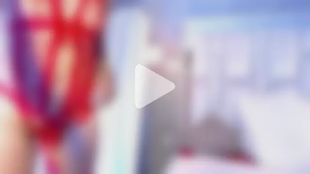 Bella-Sanders photo 3