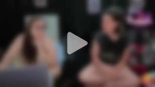 Bella_and_Marie photo 21