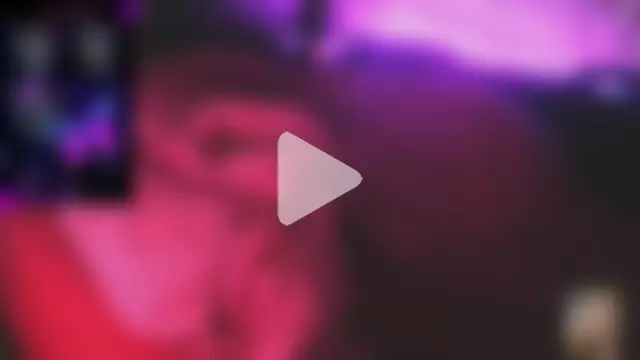 Blondiewithanass photo 9