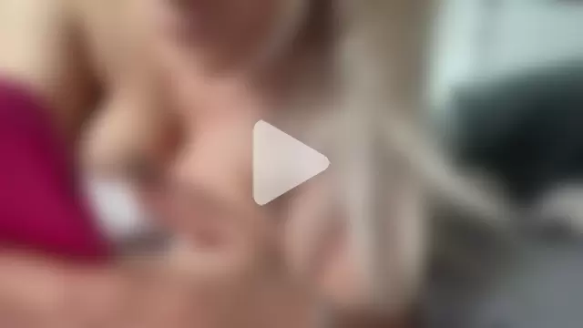 Bustyblondebabe32 photo 8