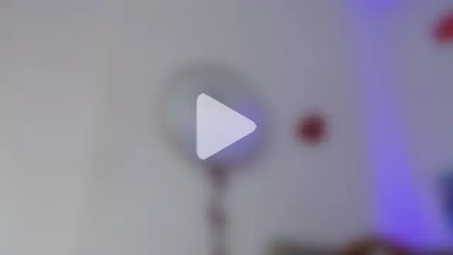 CarolineAikos photo 7