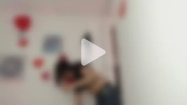 CarolineAikos photo 1