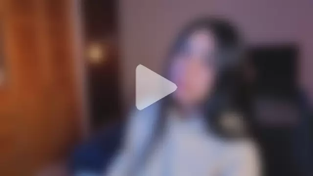 ChloeTurner_ photo 1