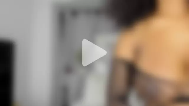 ConnieSmall24 photo 4