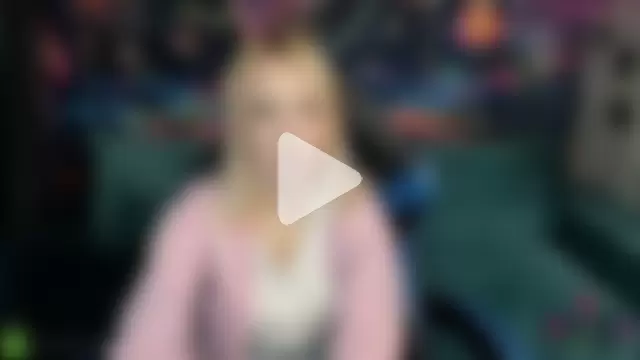 CrystalGirl99 photo 8