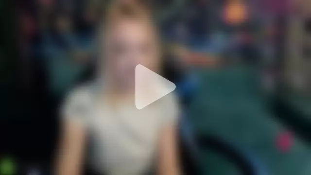 CrystalGirl99 photo 5