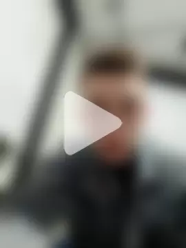 CurvyWeakling photo 1