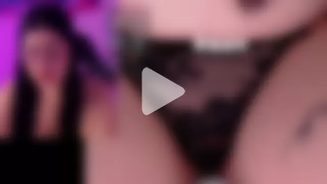 DanielaHang photo 11