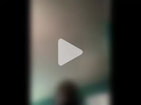 De_maskedcouple photo 5