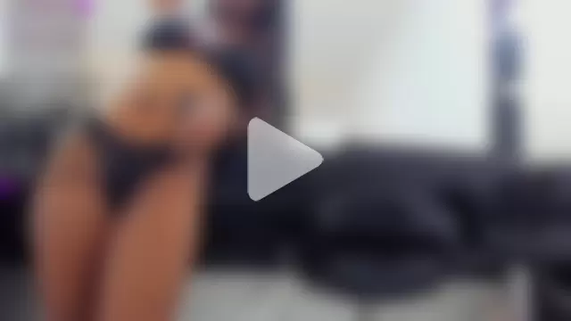 ElisabethMassey photo 23