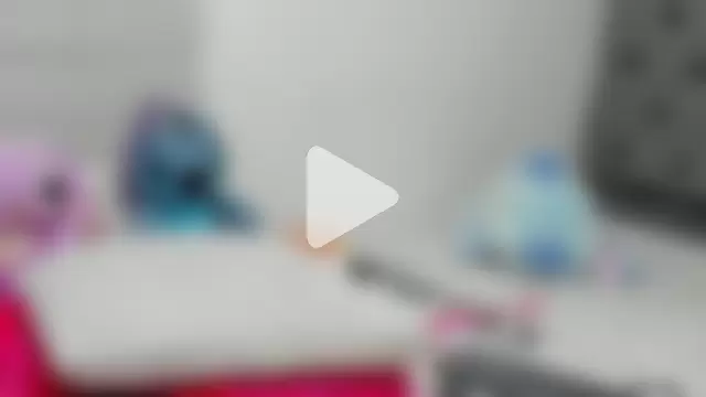 Elizabeth_18_ photo 13