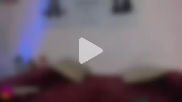 ElleGisellee photo 16