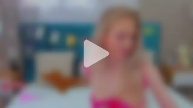 Emilly_Hart photo 30