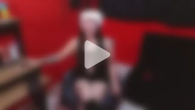 Emily_Slave28 photo 1