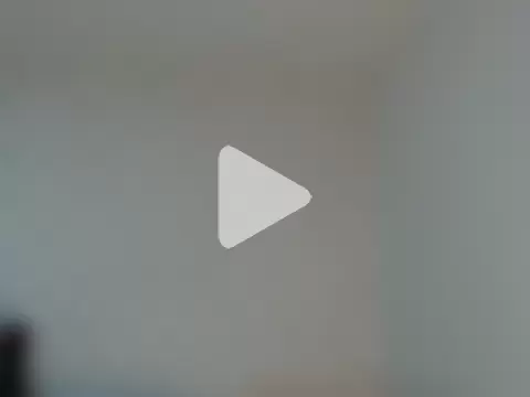 Emma-Wilson photo 20