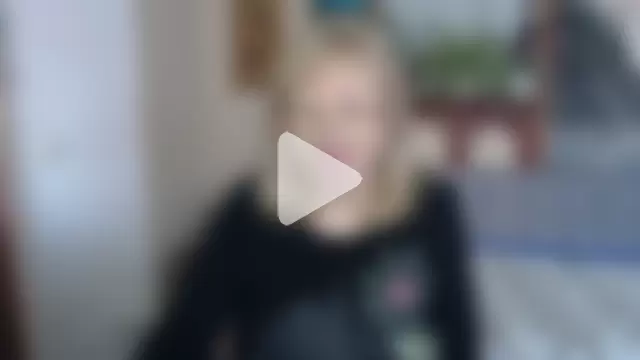 EvelynLoveShy photo 17