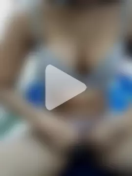 Glowing__queen photo 1